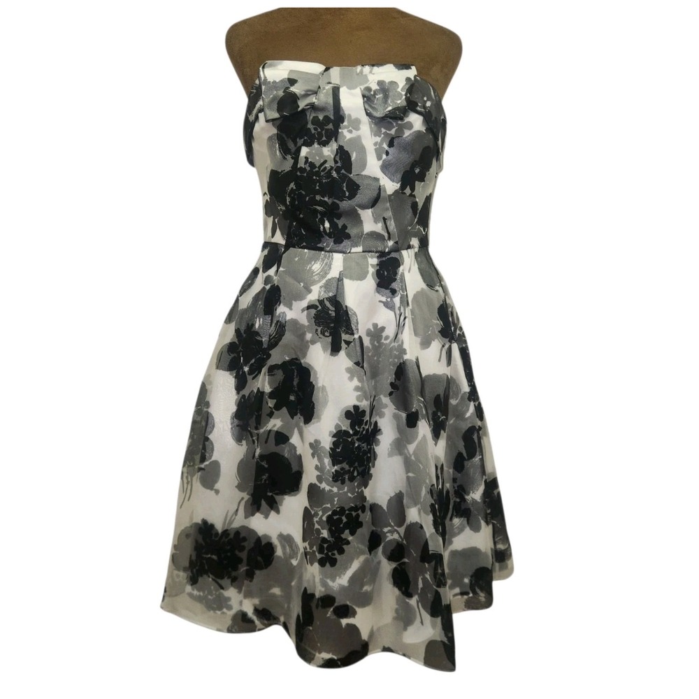 White House Black Market Dress Size 4 Cocktail Party Formal Bow Strapless Silk